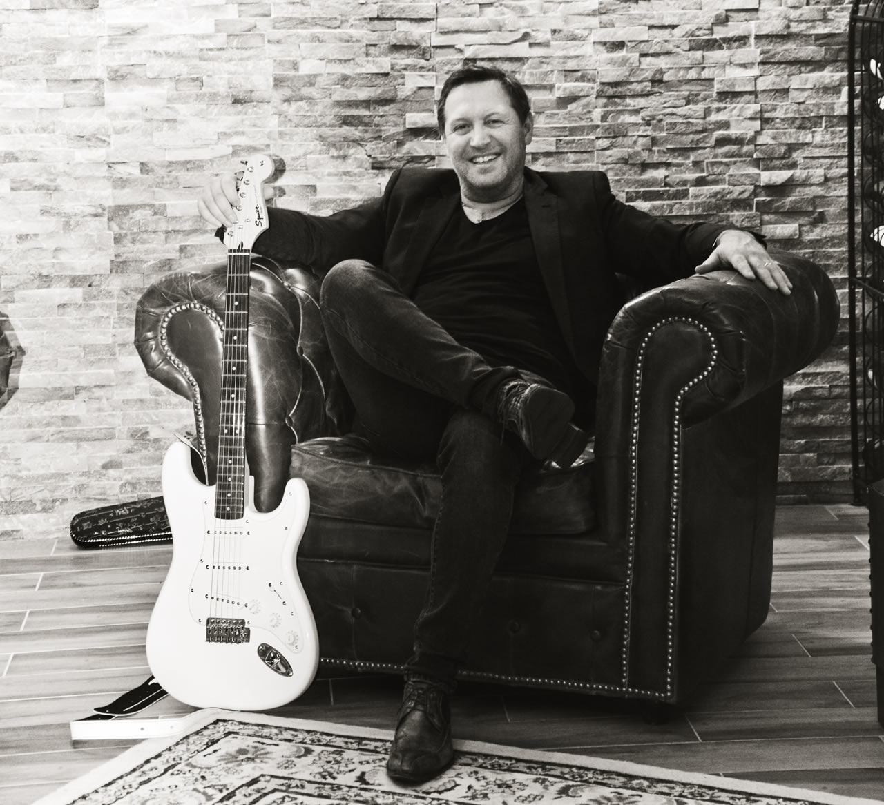 PAUL MAN WHITE STRAT BN